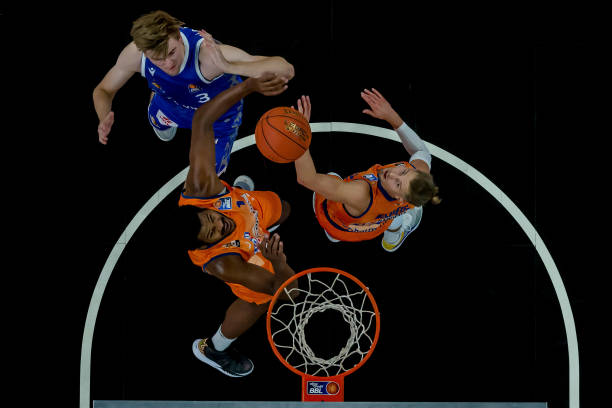 接找到前锋 接找到前锋