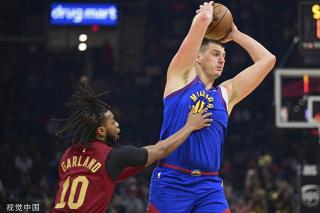 他们在防守 他们在防守